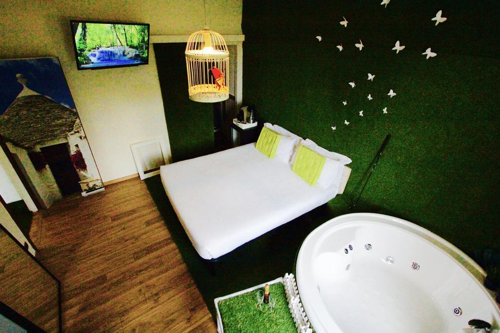Jacuzzi Rooms Рим Экстерьер фото