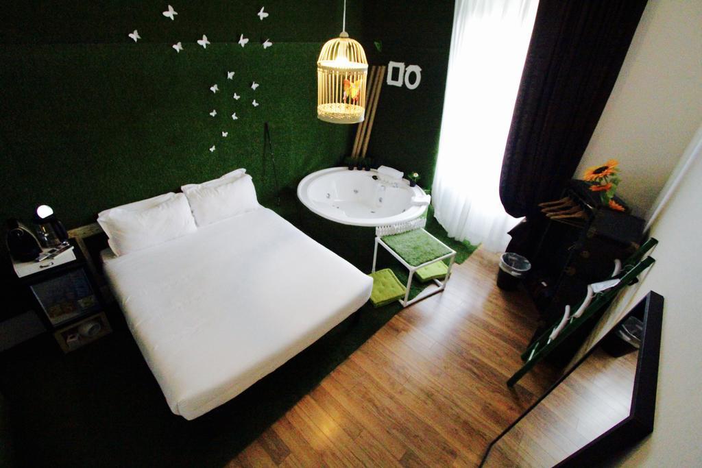 Jacuzzi Rooms Рим Экстерьер фото