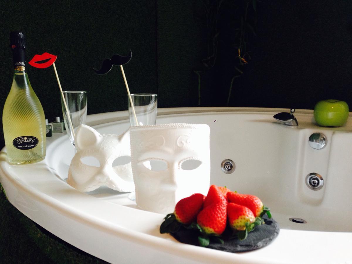 Jacuzzi Rooms Рим Экстерьер фото