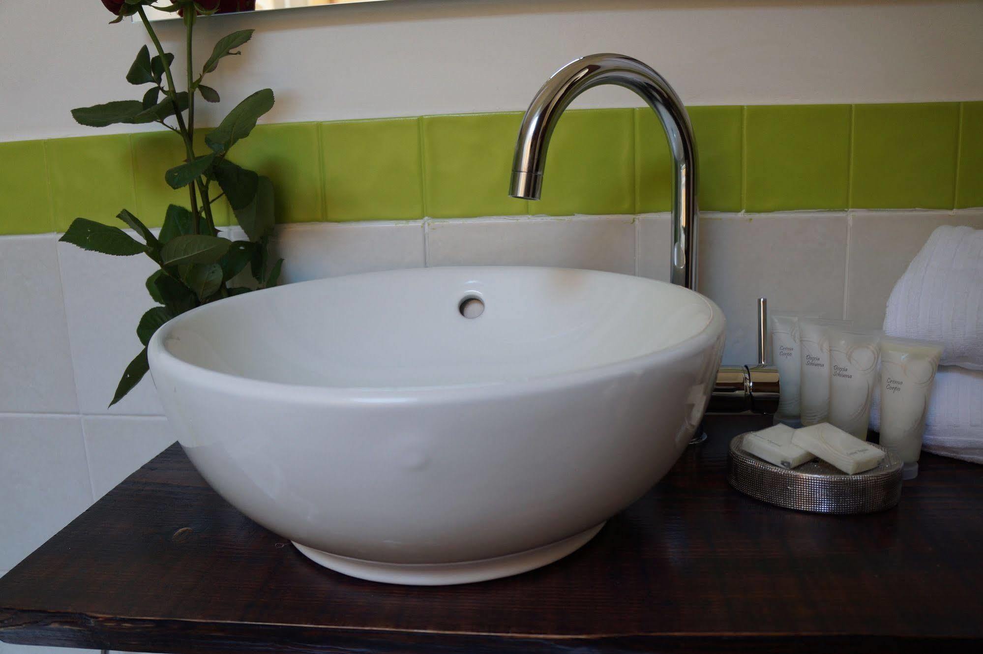 Jacuzzi Rooms Рим Экстерьер фото